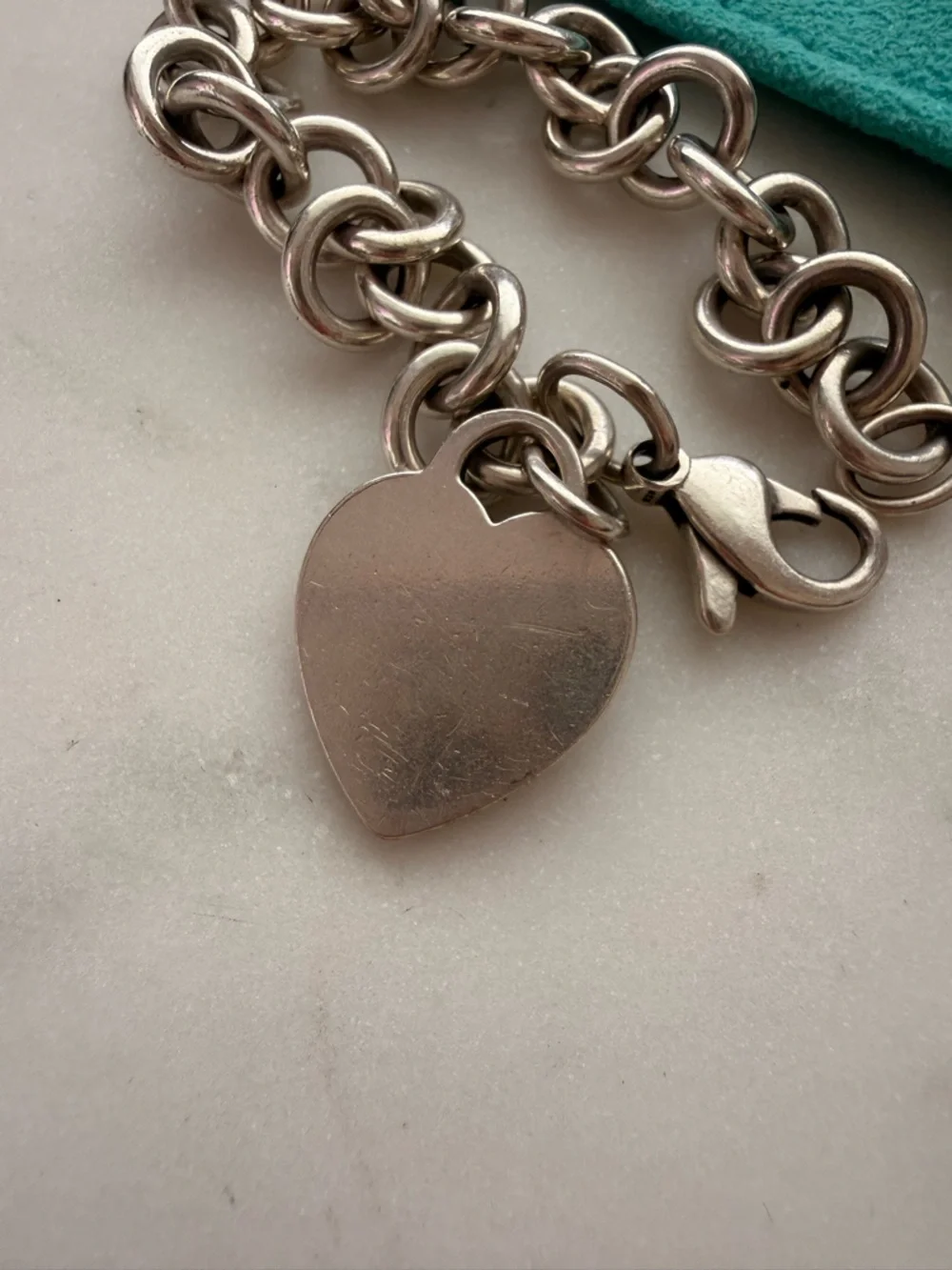 Vintage Tiffany & Co. Sterling Silver Heart Charm Toggle Bracelet with Pouch - Picture 4 of 6